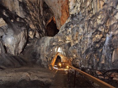 Cave pár Grabovaca