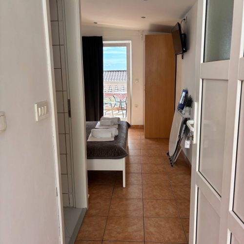 cad03e14-d025-4013-9eca-f112736e95e8