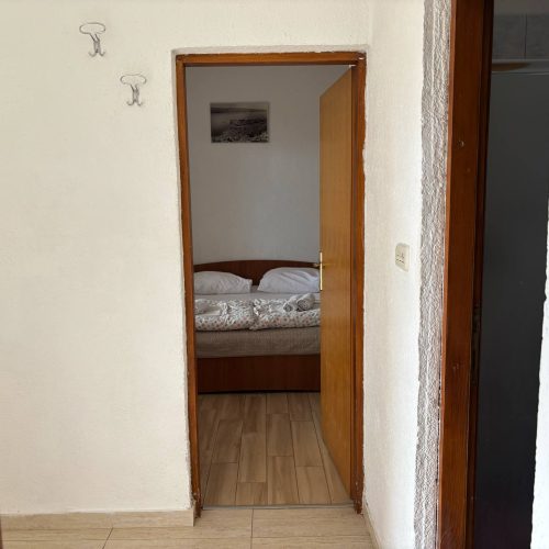 ce0c1125-7eee-41a9-90f1-1e20dbaecb6e